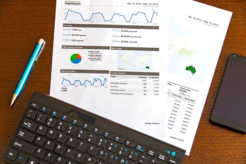 SEO client results dashboard showing organic growth and revenue metrics